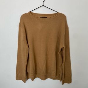 NWT Banana Republic Camel Knit Sweater